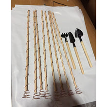 Load image into Gallery viewer, 8 Pack Electroculture Copper Gardening Antenna With 3 Small Garden Tool Electroculture Plant Stakes