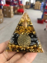 Load image into Gallery viewer, Reiki Orgonite Energy Pyramid