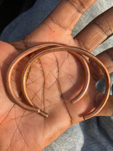 Load image into Gallery viewer, 2 Copper bangles